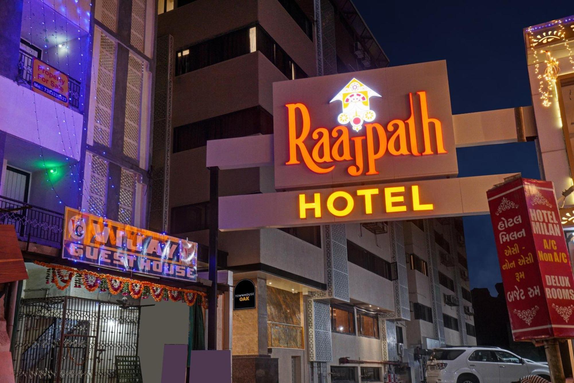Clubhouse Hotel Raajpath Vadodara Exterior foto